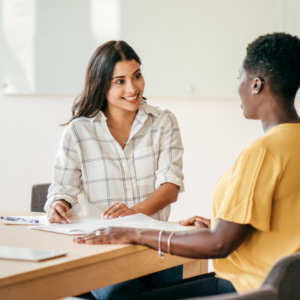 Competencias laborales: claves para el acompañamiento de personas autistas en el empleo